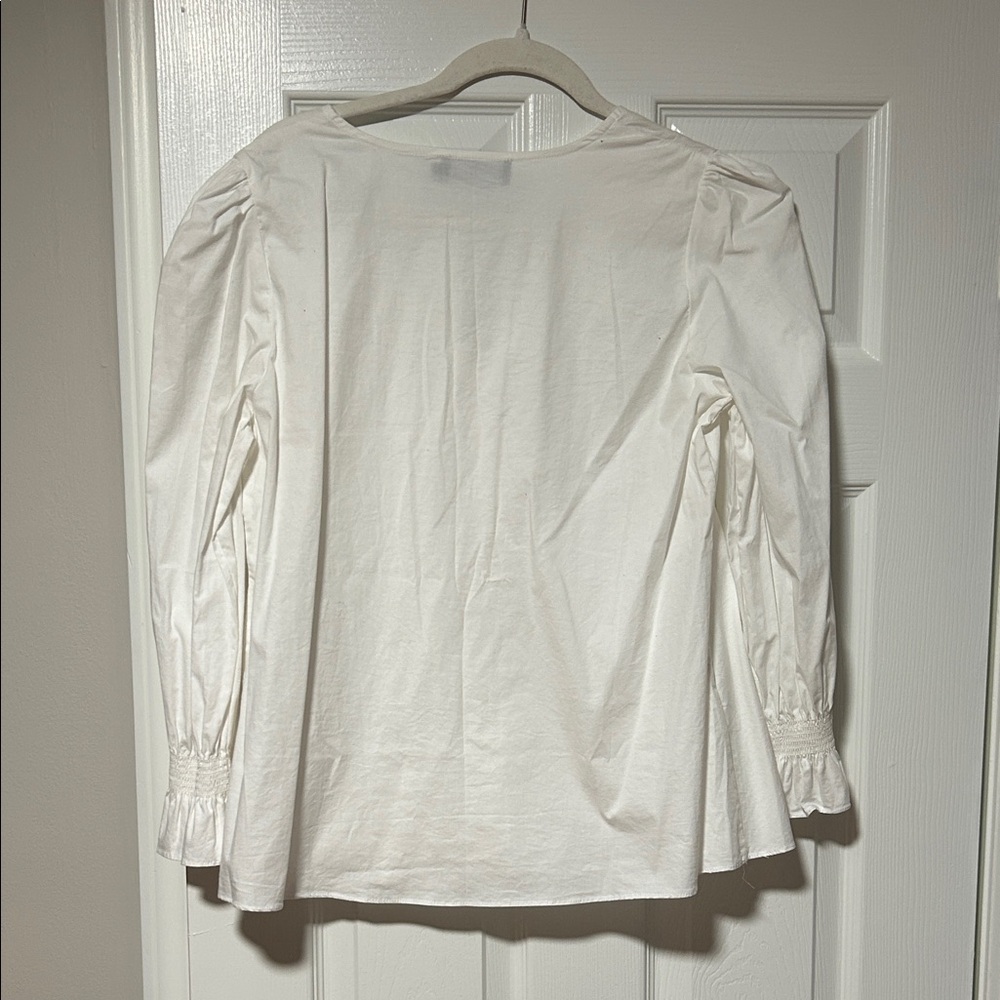 Tuckernuck Easton White V-Neck Blouse - Picture 4 of 5